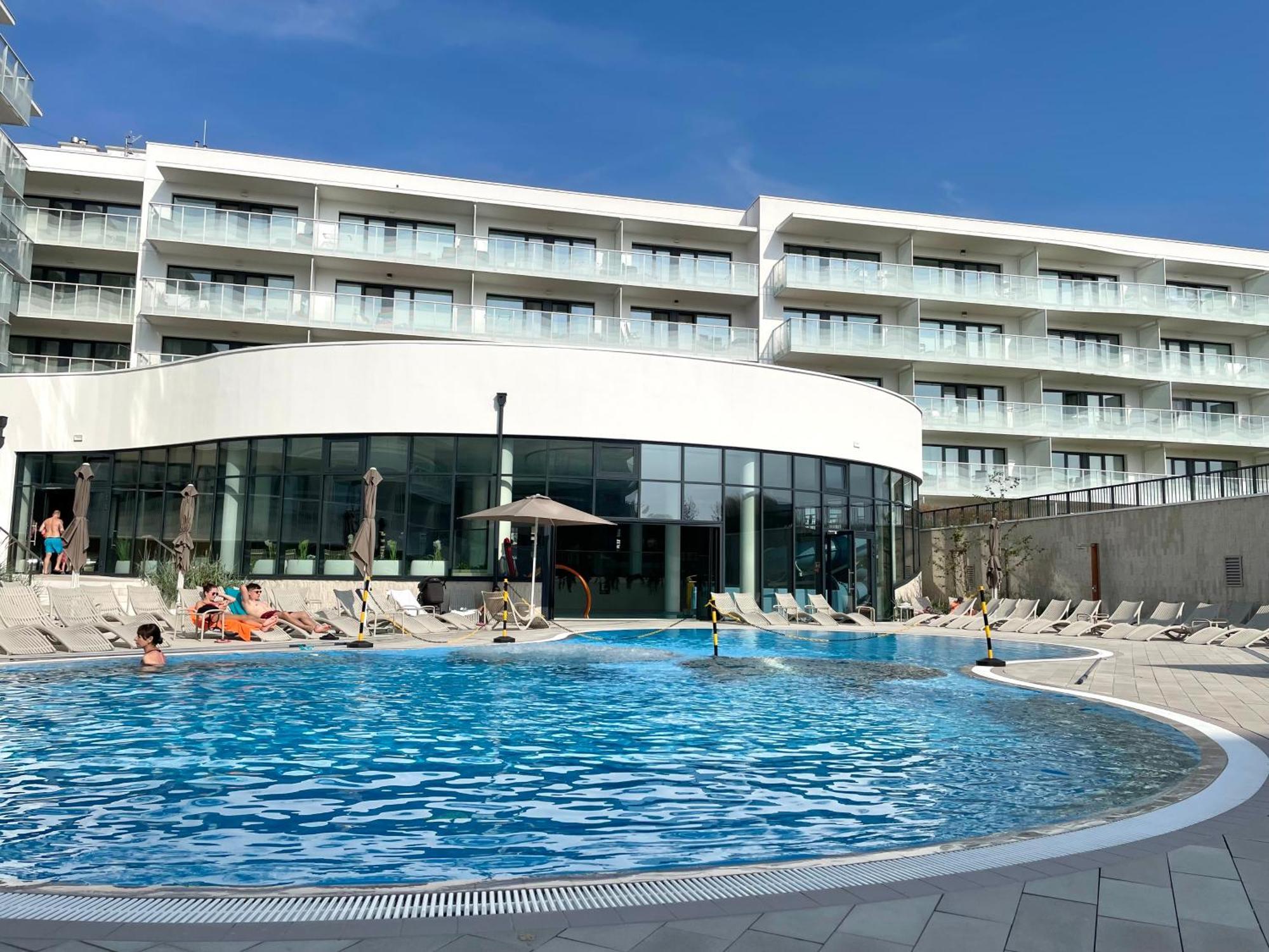 Polanki Aqua Apartamenty Premium - W Cenie Nielimitowany Dostep Do Strefy Aqua كولوبرزيغ المظهر الخارجي الصورة