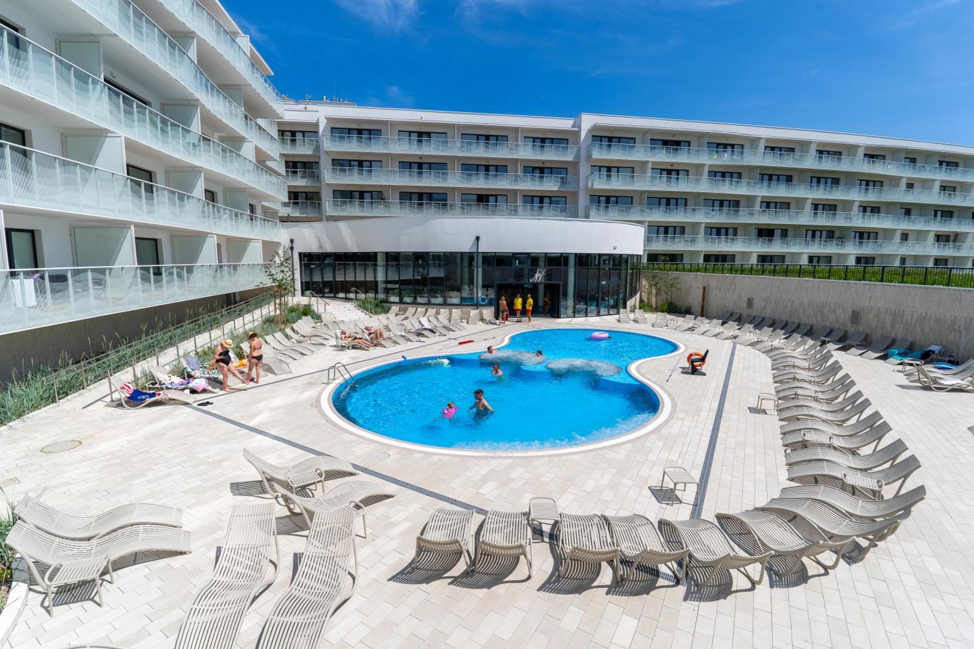 Polanki Aqua Apartamenty Premium - W Cenie Nielimitowany Dostep Do Strefy Aqua كولوبرزيغ المظهر الخارجي الصورة